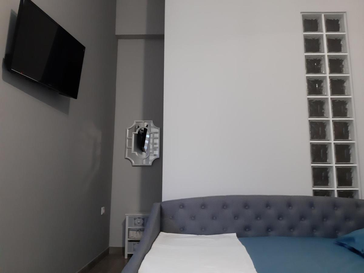Soula'S Sunshine Blue Apartment Nea Karvali Exteriör bild
